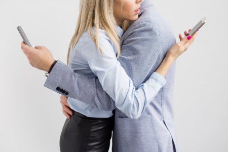 PHUB YOU:  Why Phubbing Is Destroying Your Love Life