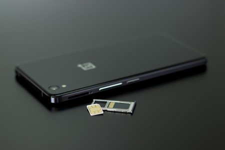 Should I Remove the SIM Card Before Selling my Phone?