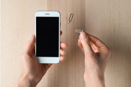 Do You Need to Remove the SIM Card Before Selling a Phone?