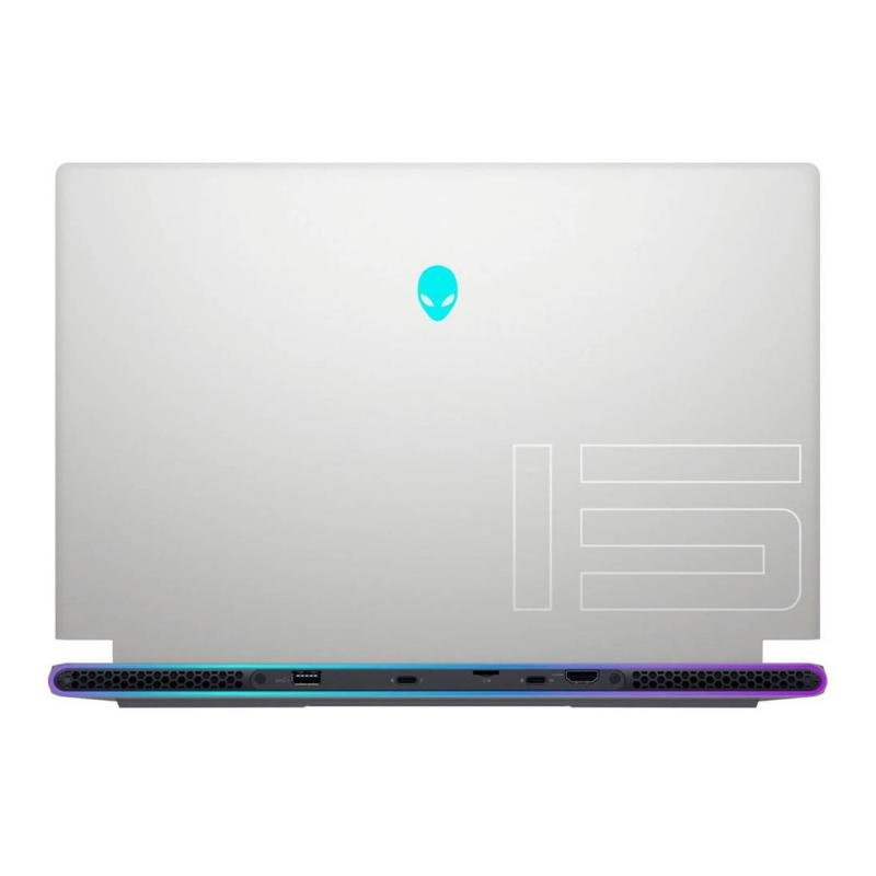 Alienware x15 device photo